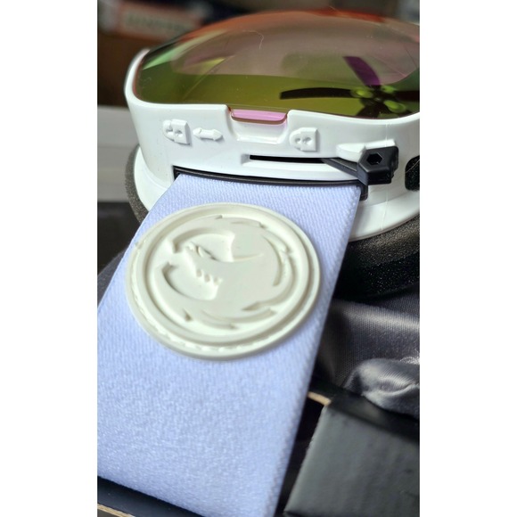 Dragon X2s Snow Goggles Whiteout Lumalens Pink Ion + Bonus Lens Swiftlock NEW - Picture 6 of 6